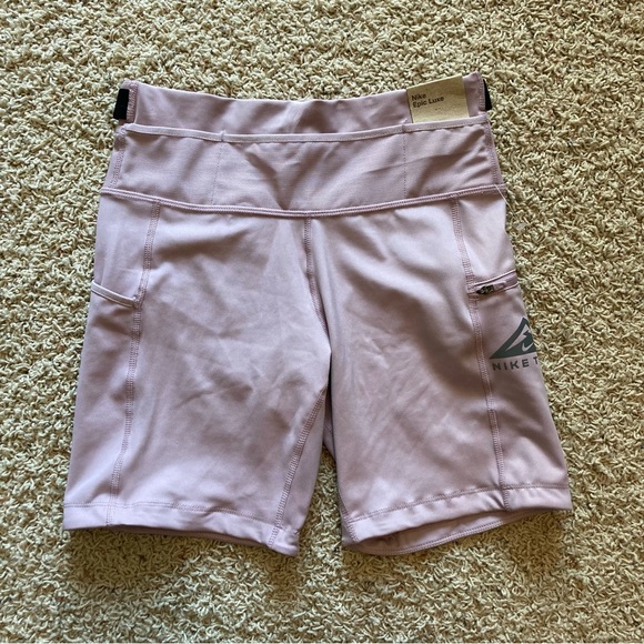 Nike Pants - NWT Nike Epic Luxe Trail Running Tights Shorts